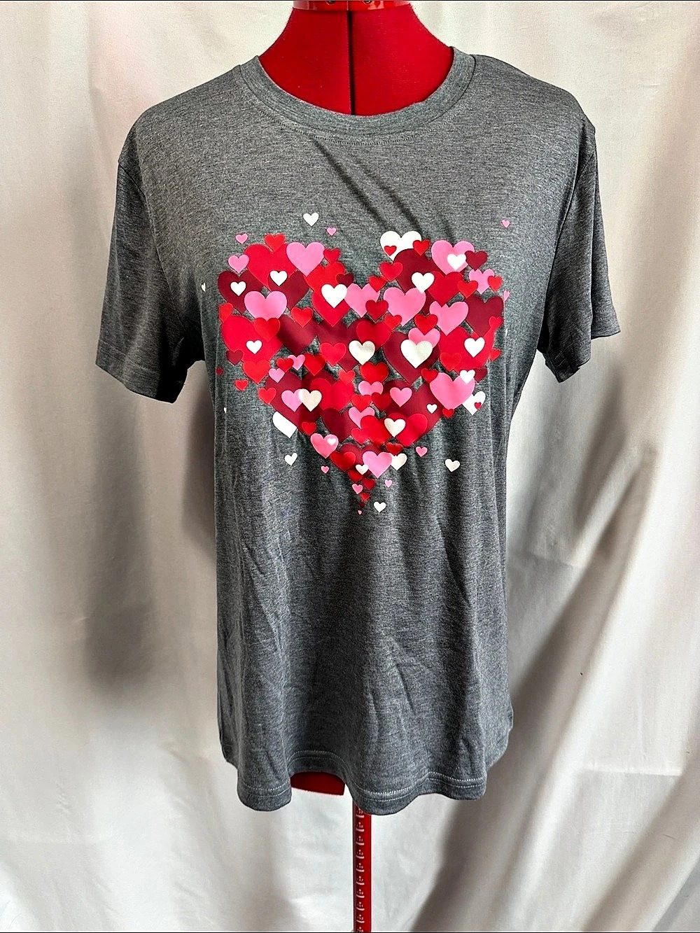 Heart Graphic Short Sleeve Tee Size Medium Like New